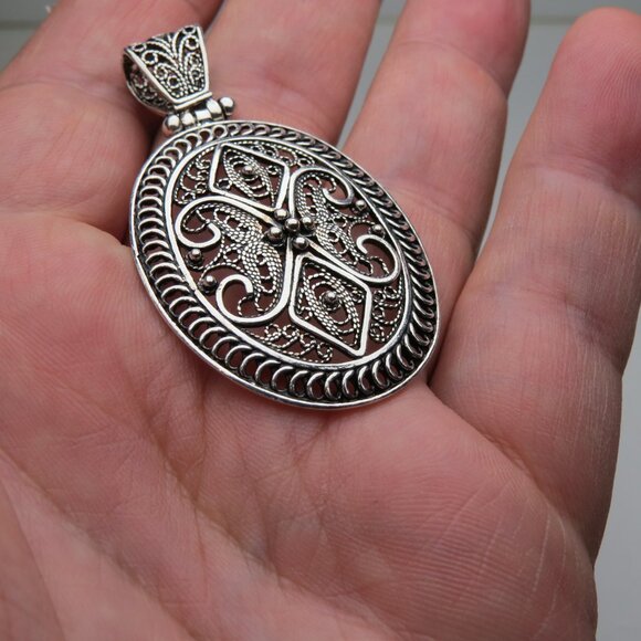 *925 Sterling Silver Antique Pendant - Picture 2 of 5